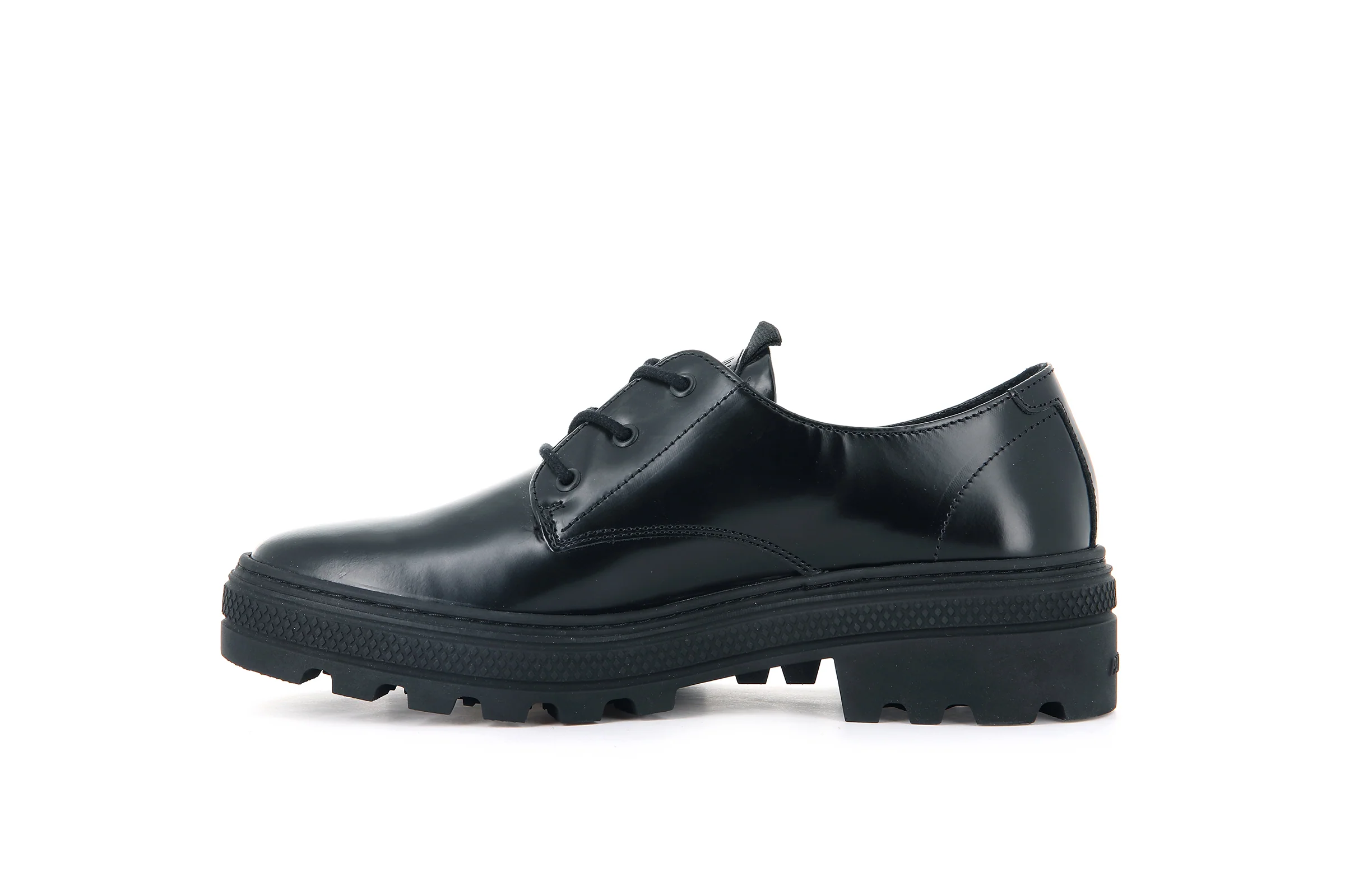 97661-001-M | CULT 02 BOX | BLACK/BLACK - Image 4
